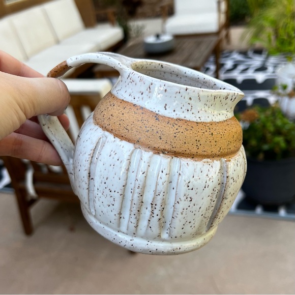 Studio Pottery Speckled Glaze Small Pitcher Gravy Pitcher Artist Signed - Picture 7 of 8